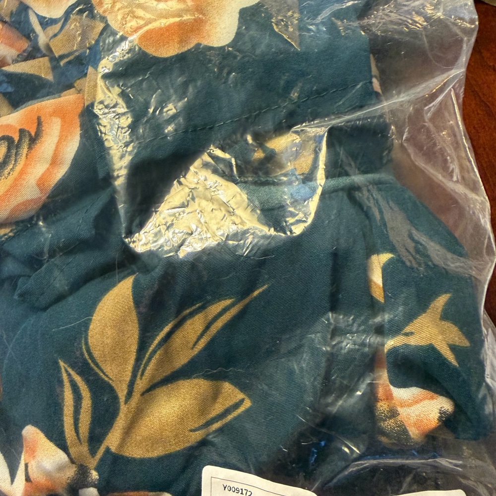 Deep V Floral Wrap Mini skort Dress in Emerald Green - Picture 4 of 5